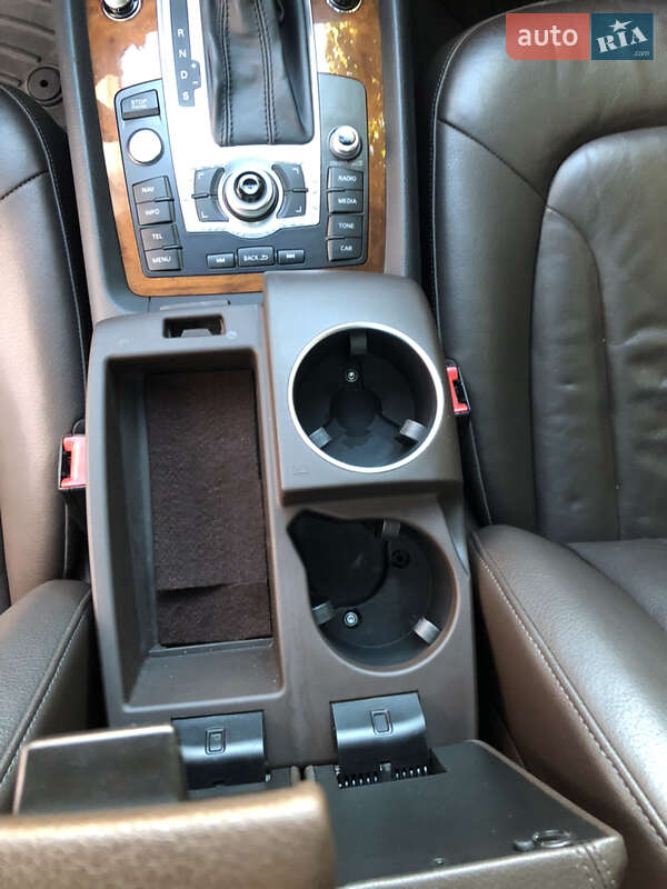 Внедорожник / Кроссовер Audi Q7 2014 в Тернополе