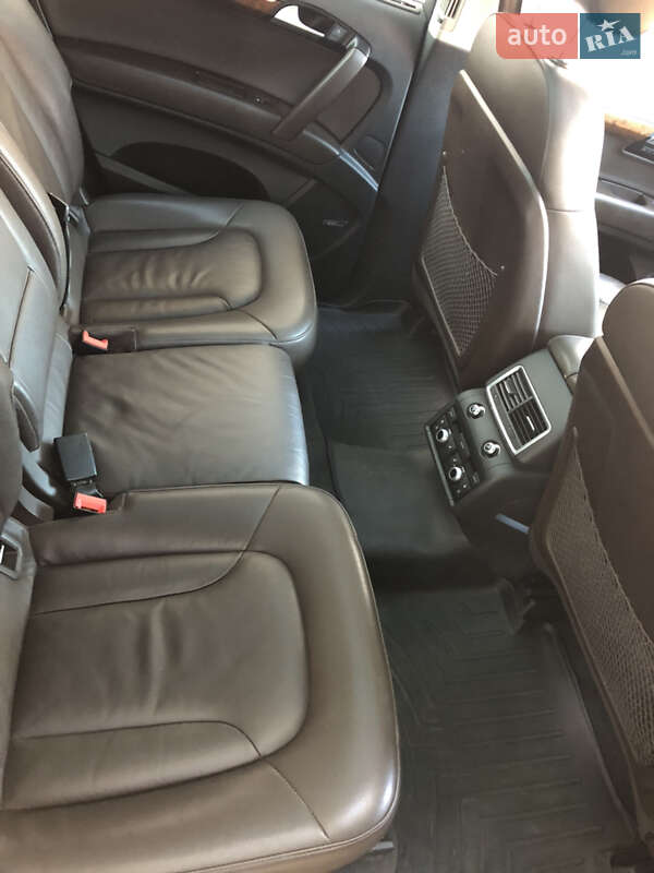 Внедорожник / Кроссовер Audi Q7 2014 в Тернополе