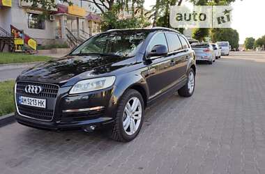 Внедорожник / Кроссовер Audi Q7 2006 в 