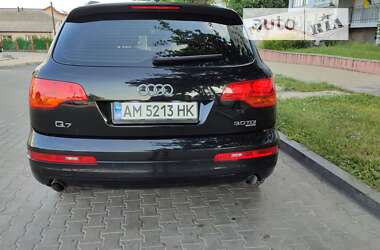 Внедорожник / Кроссовер Audi Q7 2006 в 