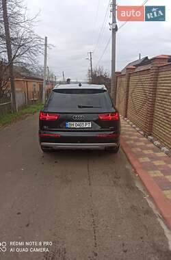 Позашляховик / Кросовер Audi Q7 2017 в Ананьїві