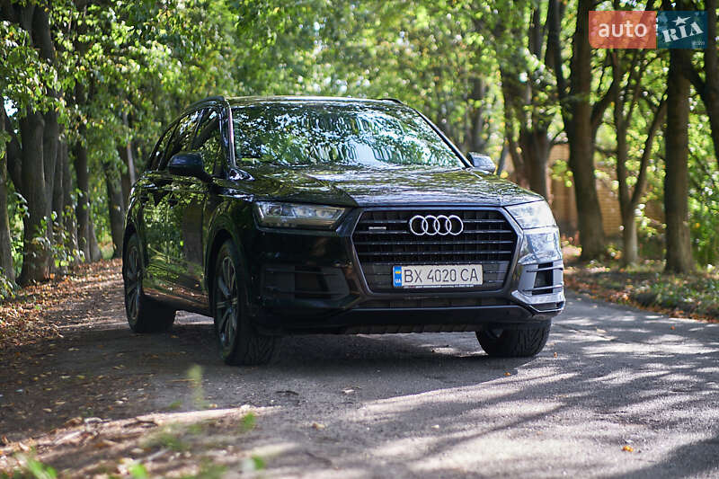 Внедорожник / Кроссовер Audi Q7 2016 в Хмельницком