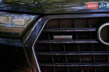 Внедорожник / Кроссовер Audi Q7 2016 в Хмельницком
