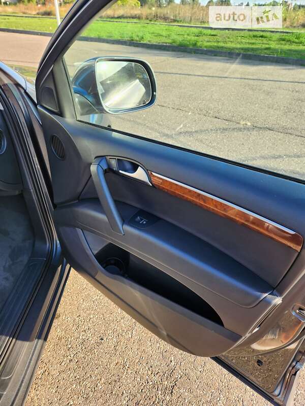 Внедорожник / Кроссовер Audi Q7 2014 в Хусте фото 26 Внедорожник / Кроссовер Audi Q7 2014 в Хусте