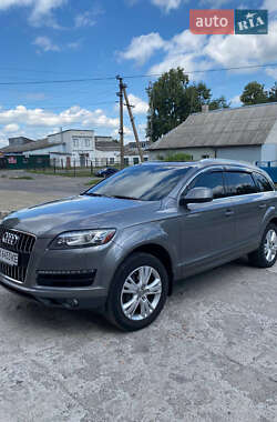 Внедорожник / Кроссовер Audi Q7 2010 в Хороле