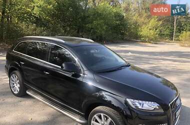 Позашляховик / Кросовер Audi Q7 2015 в Дніпрі
