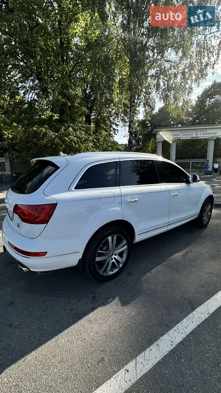 Позашляховик / Кросовер Audi Q7 2014 в Вінниці