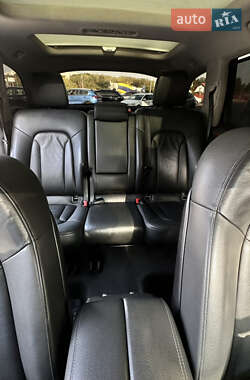 Внедорожник / Кроссовер Audi Q7 2014 в 