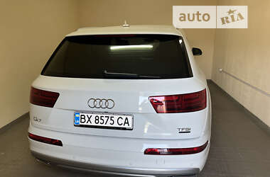 Внедорожник / Кроссовер Audi Q7 2017 в 