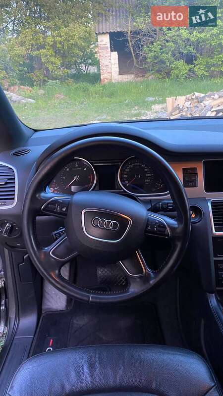 Внедорожник / Кроссовер Audi Q7 2014 в Черновцах