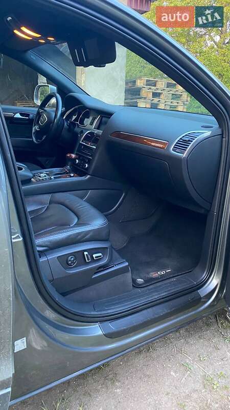 Внедорожник / Кроссовер Audi Q7 2014 в Черновцах