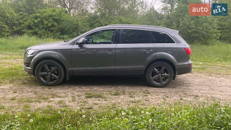 Внедорожник / Кроссовер Audi Q7 2014 в Черновцах