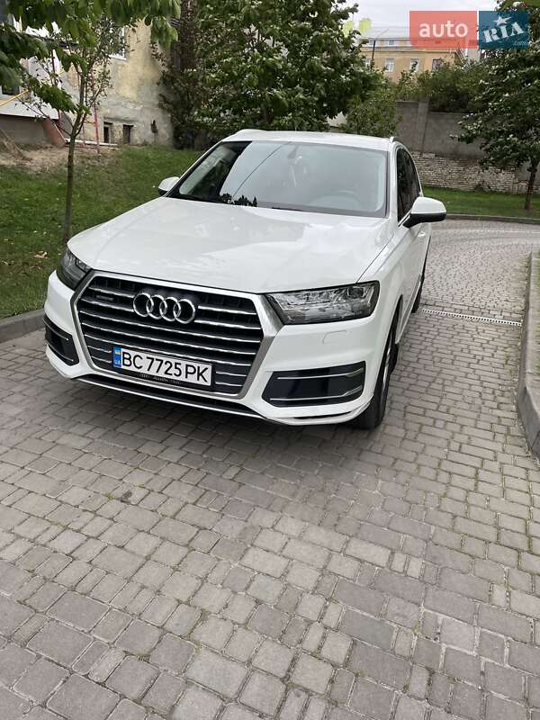 Внедорожник / Кроссовер Audi Q7 2017 в Львове