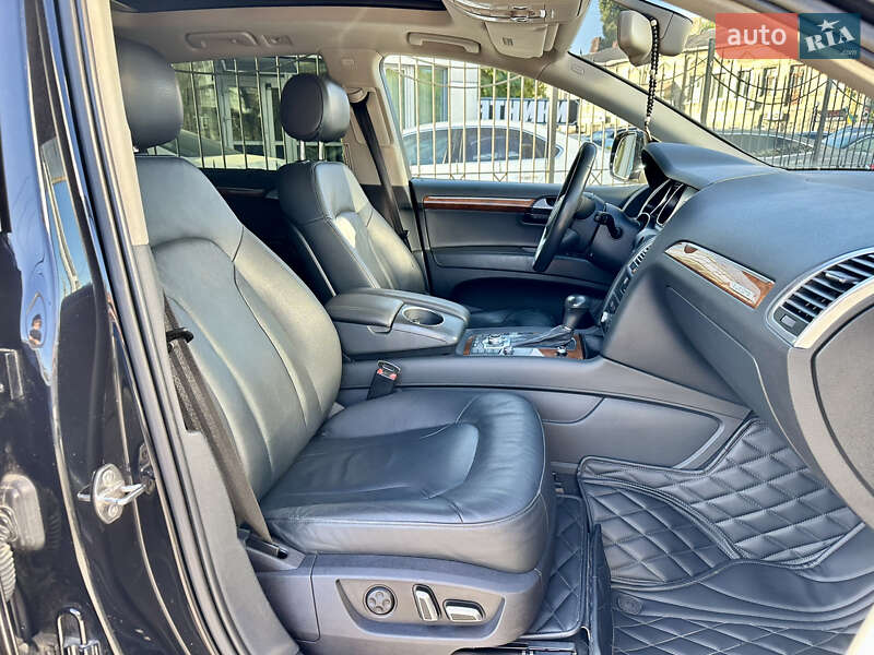 Внедорожник / Кроссовер Audi Q7 2013 в Одессе