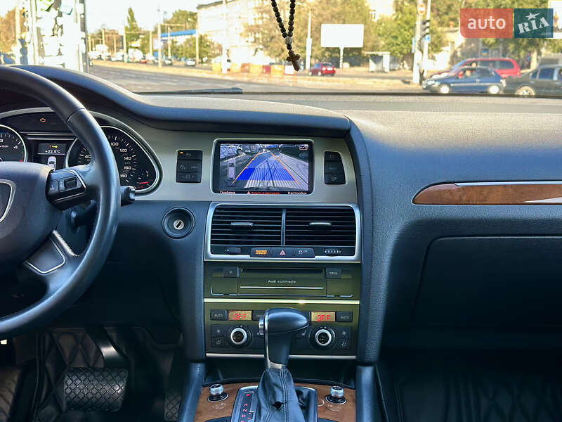 Внедорожник / Кроссовер Audi Q7 2013 в Одессе
