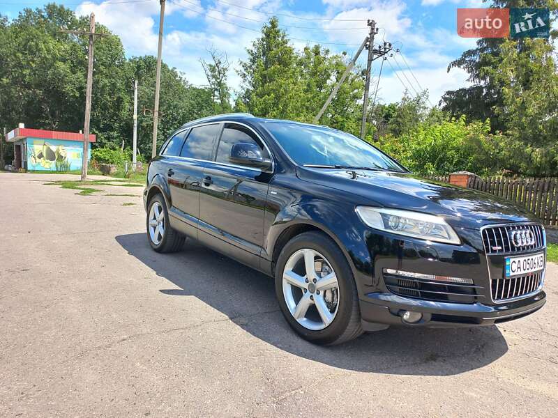 Внедорожник / Кроссовер Audi Q7 2007 в Киеве
