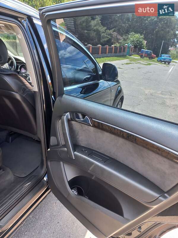 Внедорожник / Кроссовер Audi Q7 2007 в Киеве