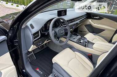 Позашляховик / Кросовер Audi Q7 2017 в 