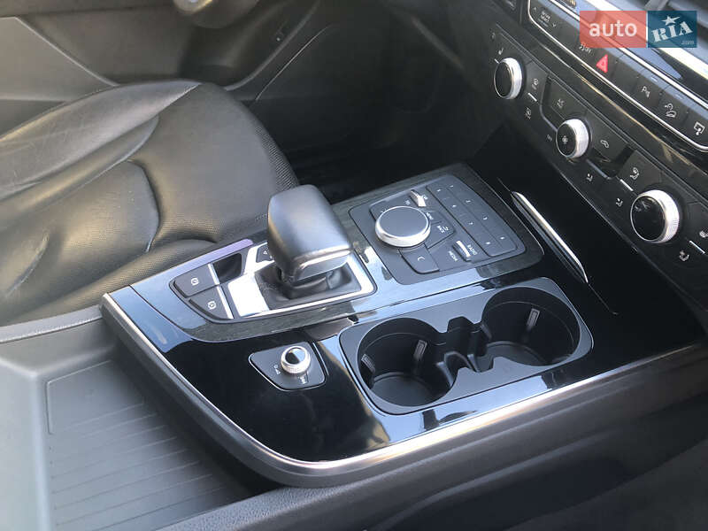 Внедорожник / Кроссовер Audi Q7 2016 в Лозовой