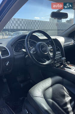 Внедорожник / Кроссовер Audi Q7 2013 в 