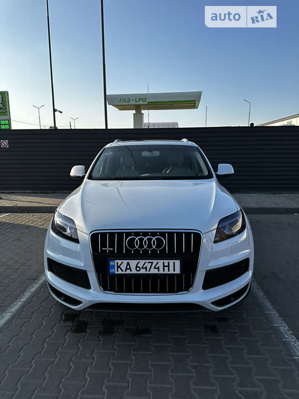 Внедорожник / Кроссовер Audi Q7 2013 в Житомире