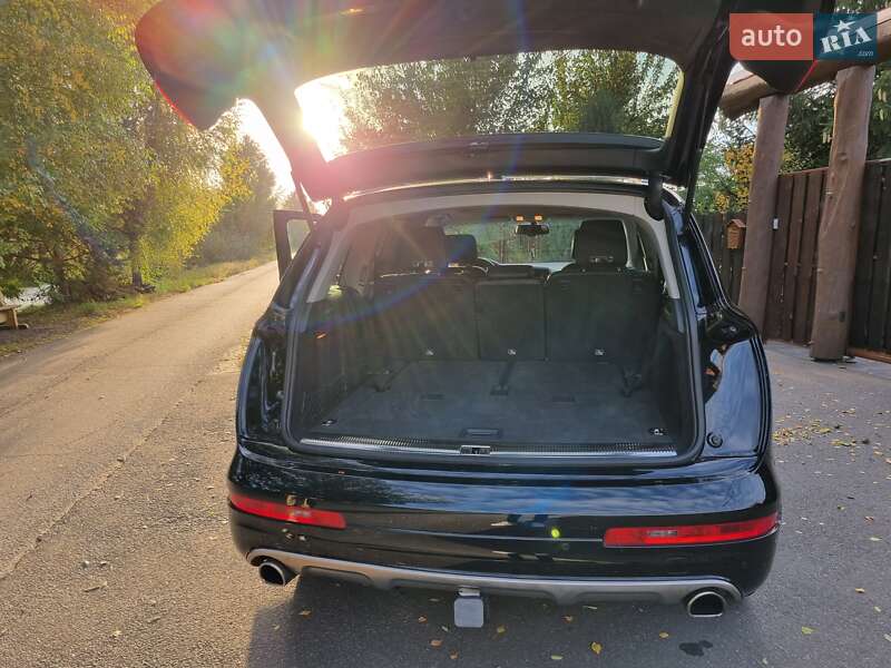 Позашляховик / Кросовер Audi Q7 2015 в Києві