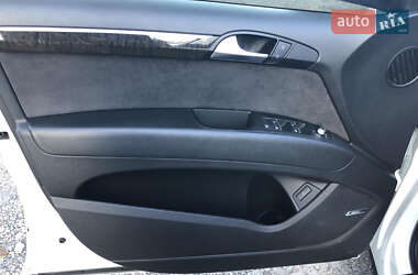 Внедорожник / Кроссовер Audi Q7 2013 в 