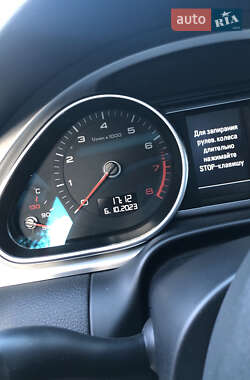 Внедорожник / Кроссовер Audi Q7 2013 в 