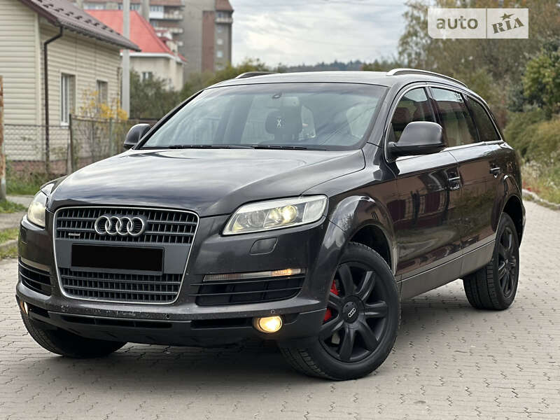 Внедорожник / Кроссовер Audi Q7 2007 в 