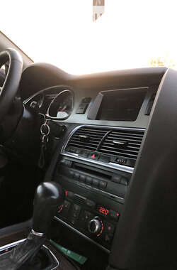 Внедорожник / Кроссовер Audi Q7 2007 в 
