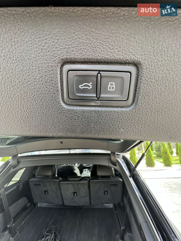 Внедорожник / Кроссовер Audi Q7 2016 в Ужгороде