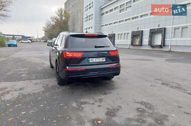 Внедорожник / Кроссовер Audi Q7 2016 в Днепре