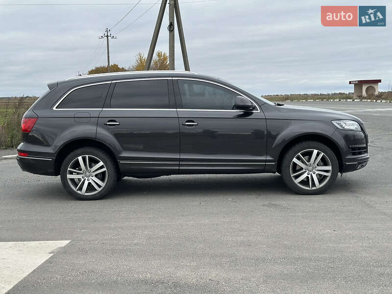 Позашляховик / Кросовер Audi Q7 2012 в Ніжині