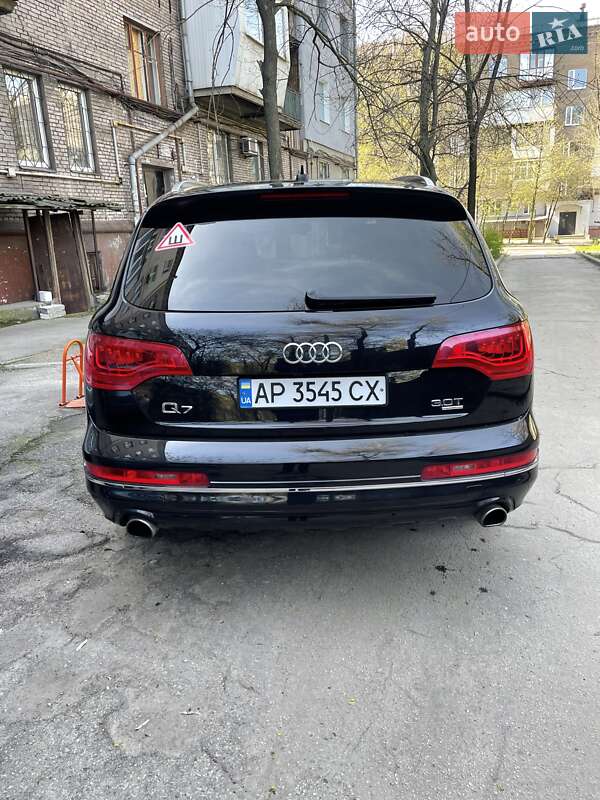 Внедорожник / Кроссовер Audi Q7 2015 в Запорожье
