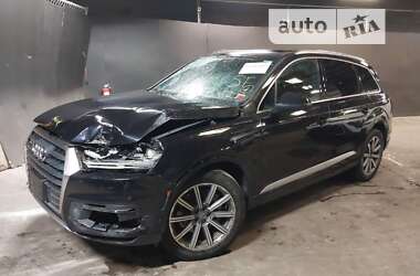 Внедорожник / Кроссовер Audi Q7 2019 в 