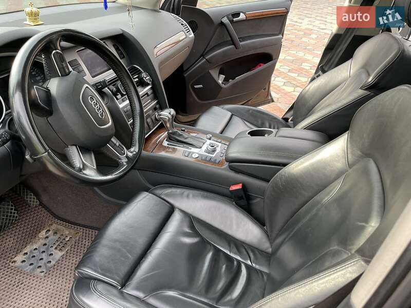 Внедорожник / Кроссовер Audi Q7 2014 в Городке