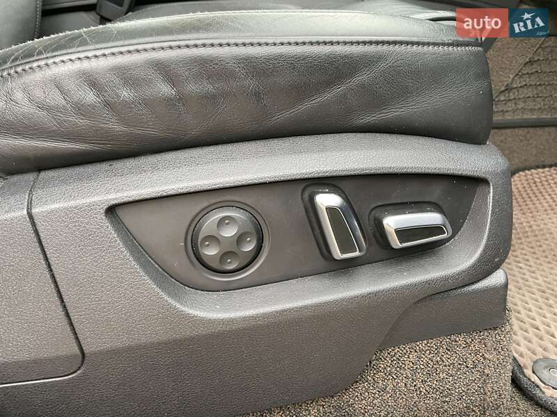 Внедорожник / Кроссовер Audi Q7 2014 в Городке