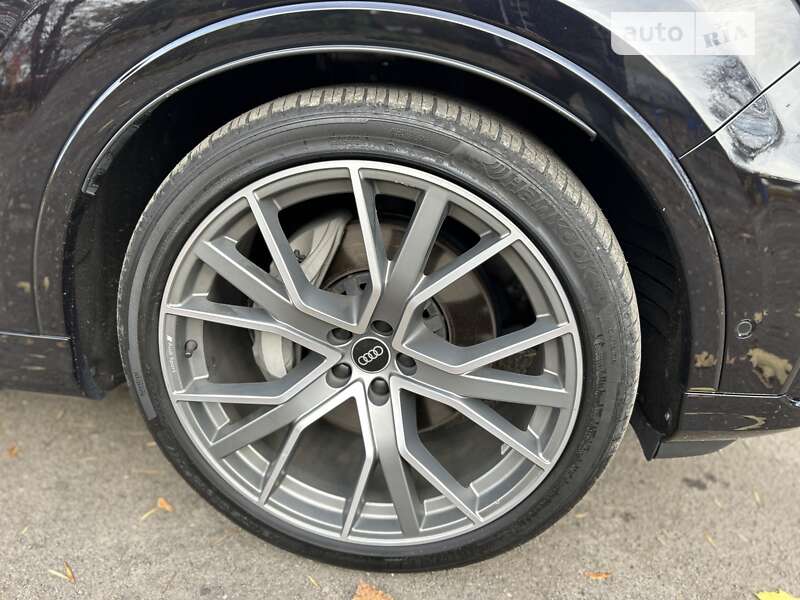 Внедорожник / Кроссовер Audi Q7 2020 в Львове