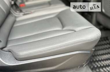 Внедорожник / Кроссовер Audi Q7 2020 в 