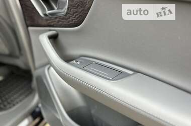 Внедорожник / Кроссовер Audi Q7 2020 в 