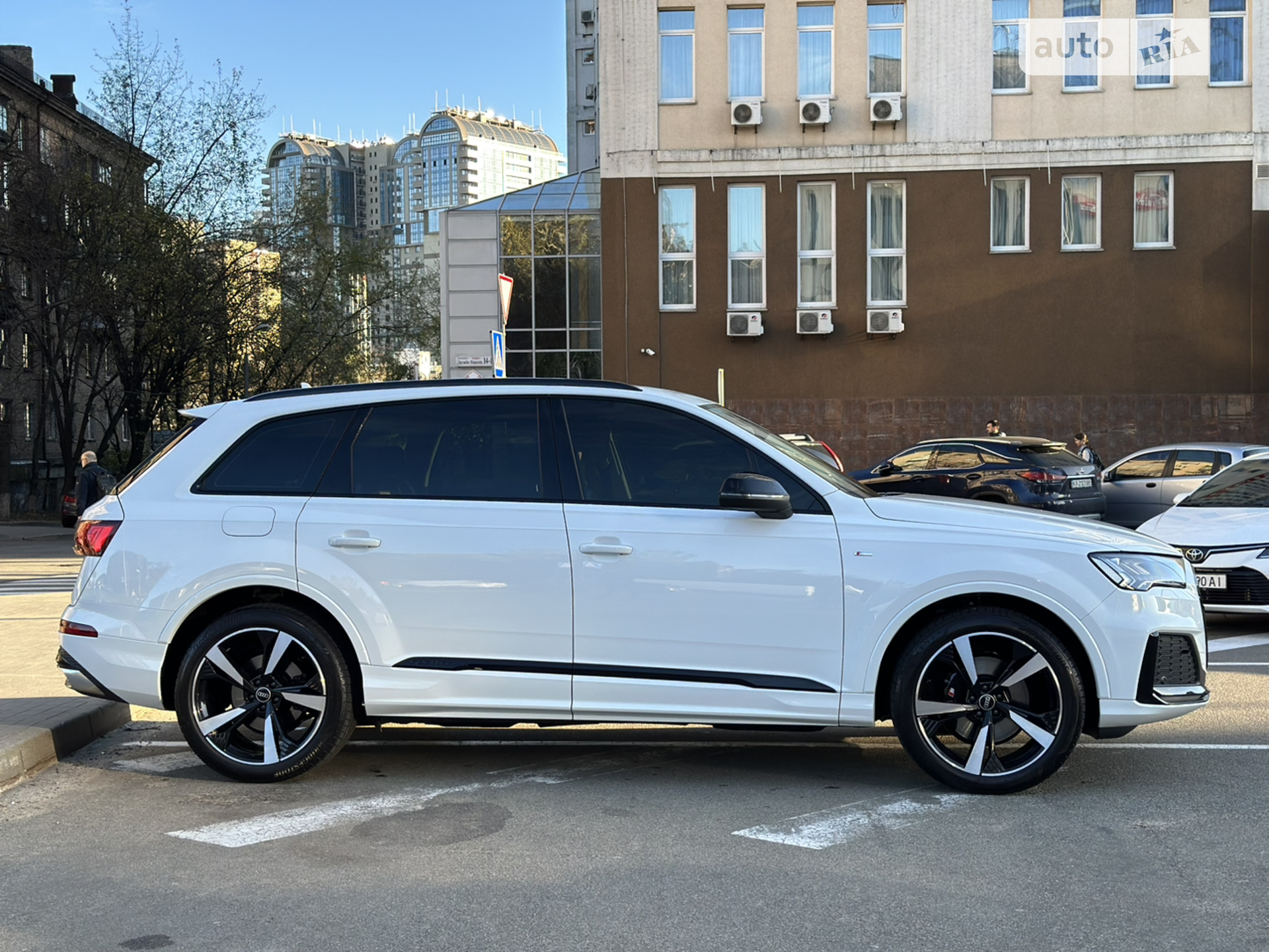 2023 Audi Q7 - мініатюра 2