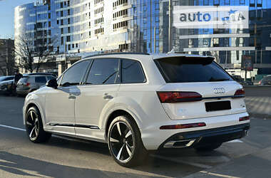 Внедорожник / Кроссовер Audi Q7 2023 в Киеве