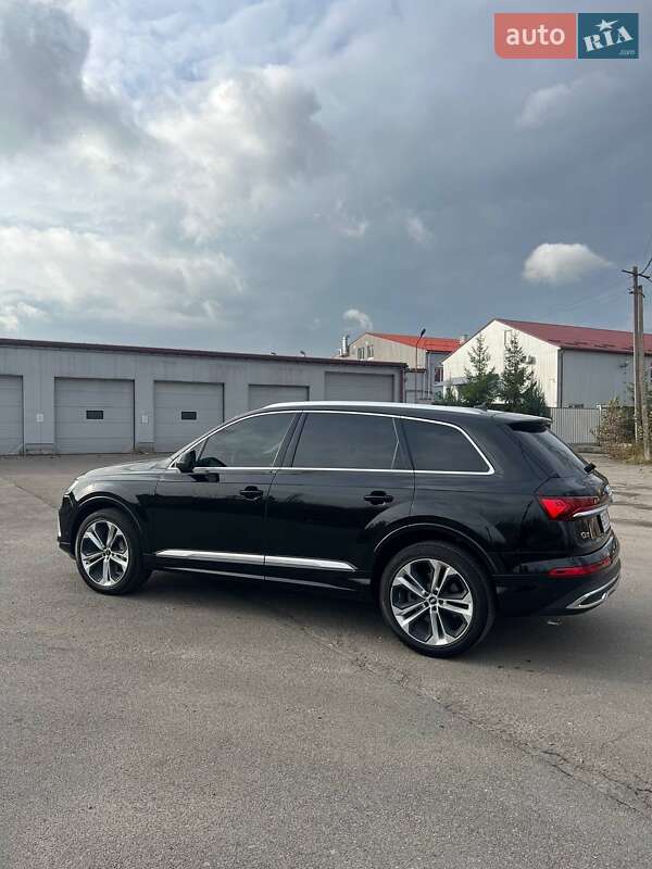 Внедорожник / Кроссовер Audi Q7 2021 в Львове