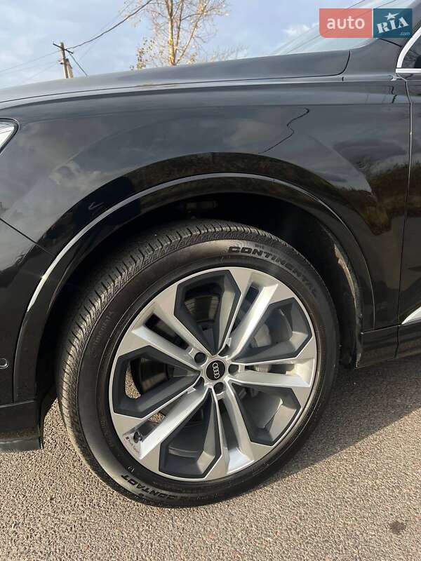 Внедорожник / Кроссовер Audi Q7 2021 в Львове