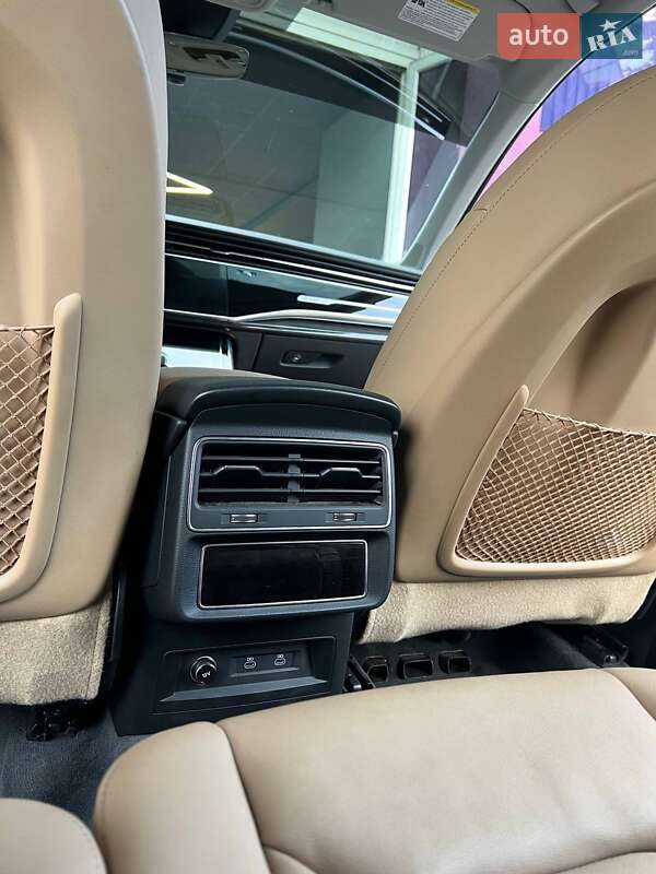 Внедорожник / Кроссовер Audi Q7 2021 в Львове