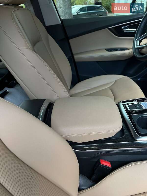 Внедорожник / Кроссовер Audi Q7 2021 в Львове