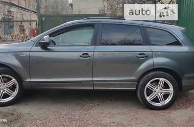 Позашляховик / Кросовер Audi Q7 2013 в Києві