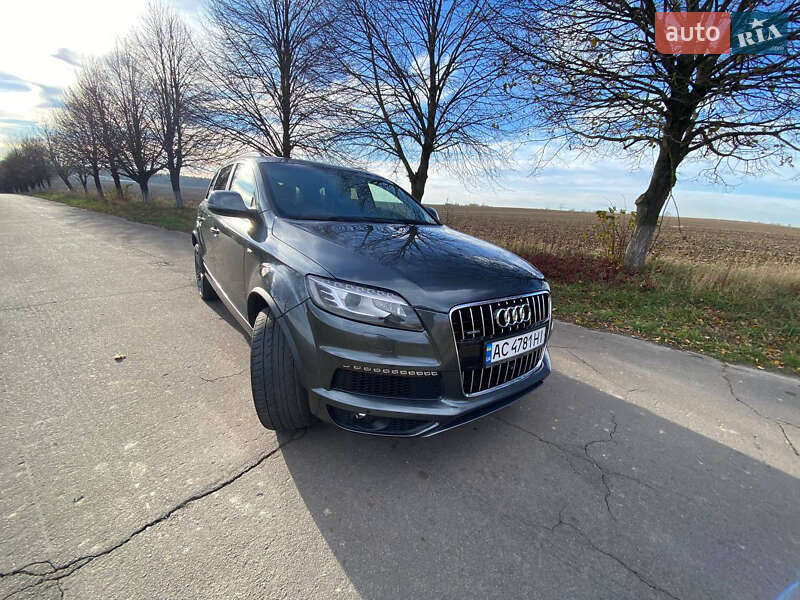 Внедорожник / Кроссовер Audi Q7 2014 в Луцке