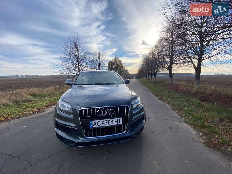 Внедорожник / Кроссовер Audi Q7 2014 в Луцке