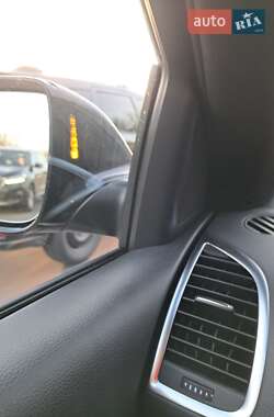 Внедорожник / Кроссовер Audi Q7 2015 в 